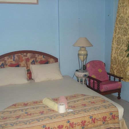 Casavilla Travellers Lodge Kuala Lumpur Pokój zdjęcie